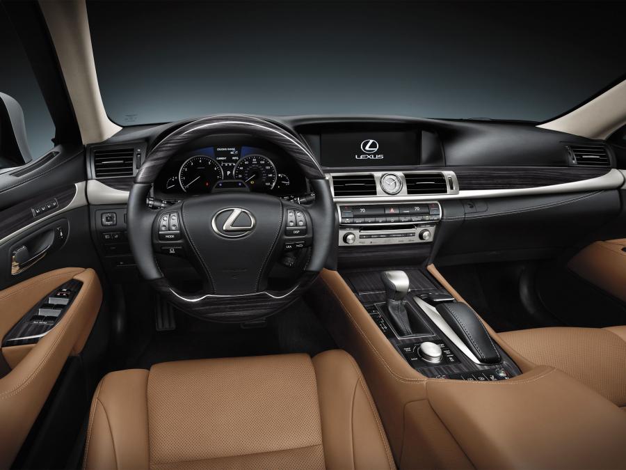  Lexus LS460 2012 года  (фото 13 из 16)
